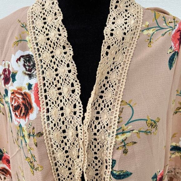 Women’s size M sheer cardigan - Picture 2 of 12